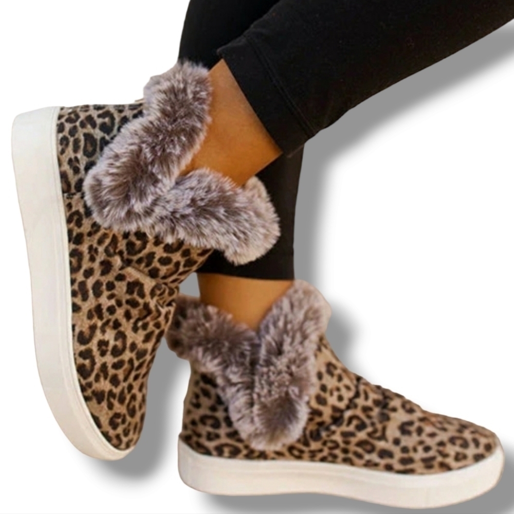 Very G Leopard Print Fur Lined Booties - Size 9